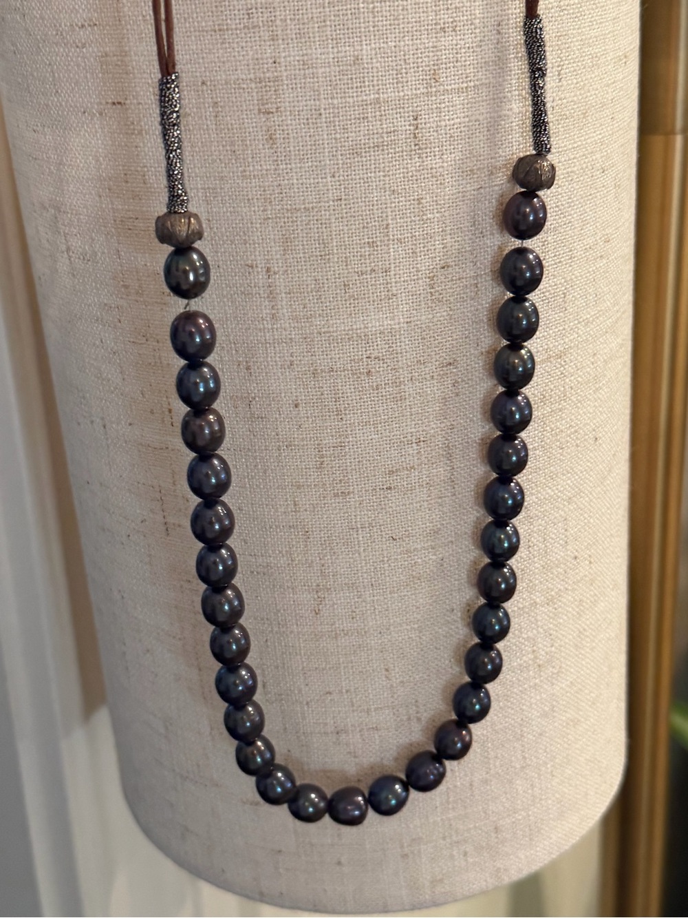 Elegant Black Pearl Bead Necklace - Classic Women's Jewelry